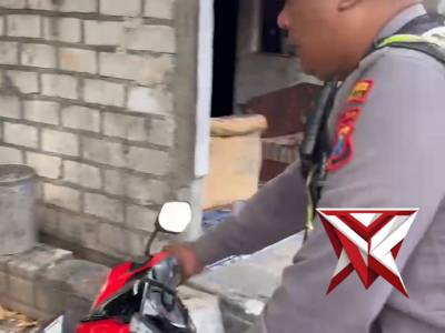 Polsek Pakal lakukan patroli pemukiman di Pakal Timur
