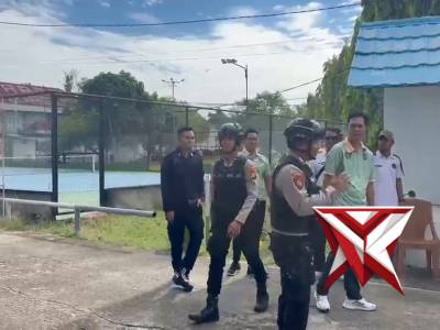 NYAGO OKI AMAN - PoliceTube