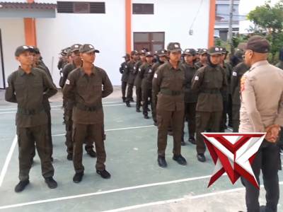 Giat polisi mengajar di SRMA 40 Ambon