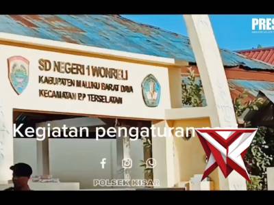 Personil polsek kisar laksanakan gatur pada perempatan sd negeri 1 wonreli
