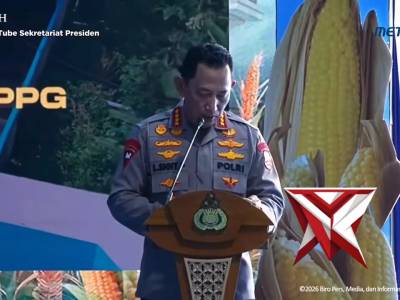 Dalam acara panen raya jagung serentak dan groundbreaking 10 gudang ketahanan pangan Polri