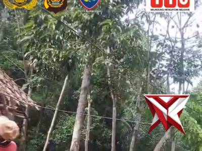 BS 17. Bhabinkamtibmas Dampingi Survey Bedah Rumah HUT Bhayangkara