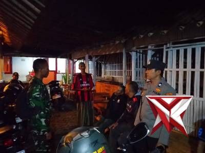 PATROLI RUTIN ANTISIPASI GANGGUAN KAMTIBMAS DI WILAYAH KECAMATAN YOSOWILANGUN