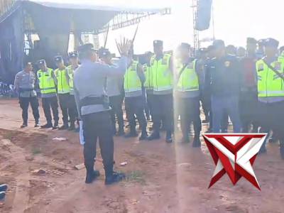 RES MURATARA APP KABAG OPS POLRES MURATARA DALAM RANGKA PELAYANAN EVENT LOMBA MOTORCROSS.