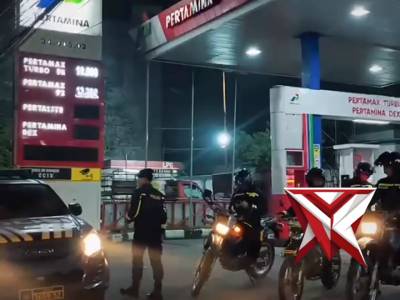 Personel Patroli Perintis Presisi Polres Cimahi yang dipimpin oleh Kanit Pamobvit - Ipda Heriandani.
