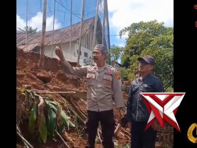 Giat pelayanan kepolisian Republik Indonesia Polres muara Enim Polda Sumsel dalam melayani dan menga