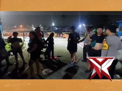 Patroli bersama personel gabungan TNI-Polri, Satpol PP, KSK Pamulang serta komunitas Gojek Pamulang. - PoliceTube