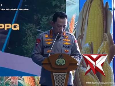 Dalam acara panen raya jagung serentak dan groundbreaking 10 gudang ketahanan pangan Polri