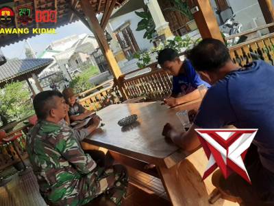 Bhabinkamtibmas Polsek Lawang Kidul Sambang dan Silaturahmi Bersama Warga - PoliceTube