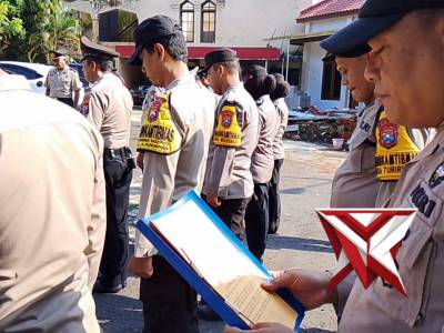 Kanit Lantas Polsek Lawang AKP Hariono Pimpin Apel Pagi Anggota di depan Mapolsek Lawang