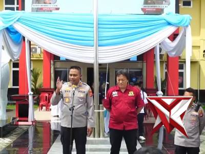 POLRES OKI GELAR LOMBA BURUNG BERKICAU GUNA MENJALIN SILATURAHMI DENGAN MASYARAKAT