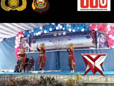 HI 11. Bhabinkamtibmas hadir dalam acara pelepasan dan penyerahan kembali siswa/siswi kelas IX SMP