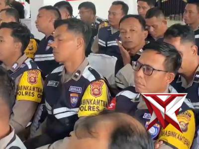 NYAGO OKI AMAN - PoliceTube