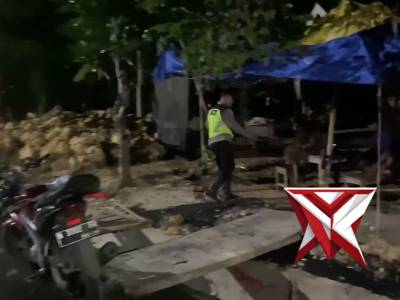 Kapolsek Bantur sapa warga masyarakat laksanakan himbauan Kamtibmas di wilayah Bantur