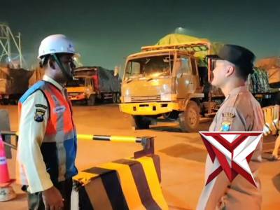 Polsek Kawasan Pelabuhan melaksanakan Giat Patroli dialogis dengan satpam pelindo