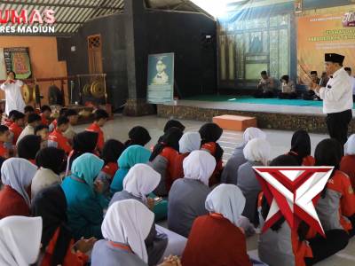 Polres Madiun Siapkan Generasi Hebat dengan BINLAT di Ponpes Jati Diri Bangsa

PolresMadiun