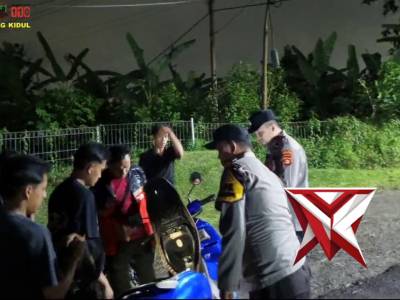 Patroli Dialogis Wujud Kepedulian Polsek Lawang Kidul
