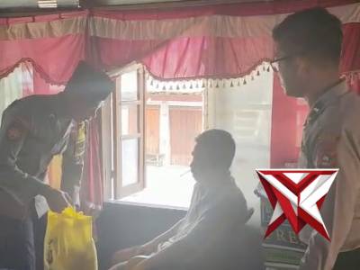 Jum'at berkah Polsek Sanga Desa Polres Musi Banyuasin, 19