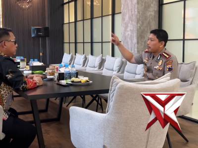 Kabidkeu Polda Jateng Melaksanakan Penilaian Kebersihan Mako Di Mako Polresta Surakarta