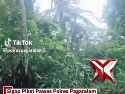 Sigap piket pawas polres Pagaralam mendatangi  TKP tanah longsor