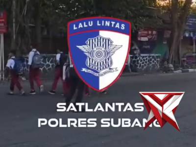 SATLANTAS POLRES SUBANG LAKSANAKAN PENGATURAN ARUS LALULINTAS