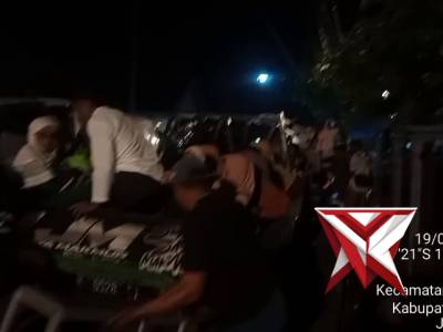 Jamaah Sholat Taubat Jam'iyah Thoriqoh Kholwatiyah Ponpes PPAI Ketapang