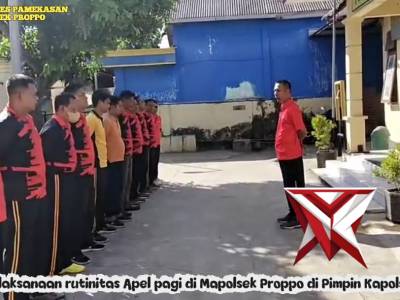 Pelaksanaan Apel Pagi di Pimpin oleh Kapolsek