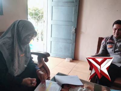 BP. Bhabinkamtibmas sambang ke sekolah SMA dalam rangka (pulbaket) terhadap peserta didik yang menda