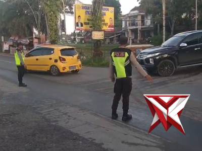 Personil polsek Belitang I melaksanakan giat Strong Point Pagi - PoliceTube