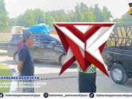 KANIT KAMSEL SATLANTAS PERSONIL POLRES ACEH JAYA MEMBERIKAN SOSIALISASI DAN EDUKASI KEPADA PENGANDAR