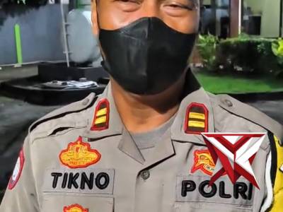 Polsek Pakal lakukan patroli dan cek stok BBM di SPBU Pakal - PoliceTube
