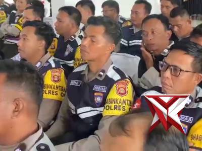 NYAGO OKI AMAN - PoliceTube