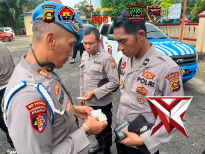 pengecekan kelengkapan data diri oleh Bidpropam Polda Sumsel di Polsek Gunung Megang