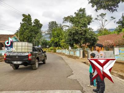 Pagi Aman, Pelajar Nyaman Bersama Polri