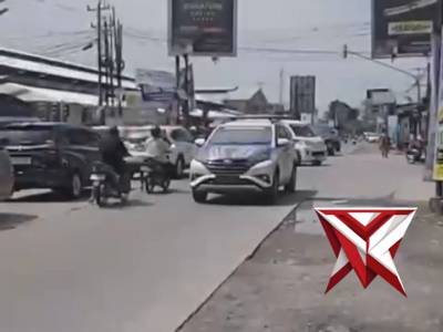 Polres OKI
Satlantas Polres OKI pengawalan jenazah korban Lakalantas Bus ALS di Kabupaten Muratara.