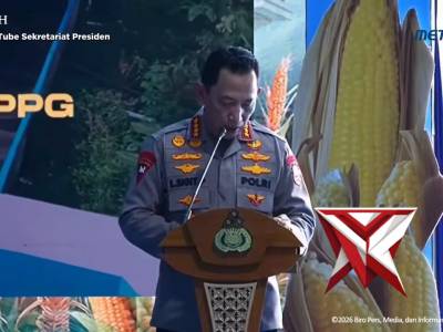 Dalam acara panen raya jagung serentak dan groundbreaking 10 gudang ketahanan pangan Polri - PoliceTube