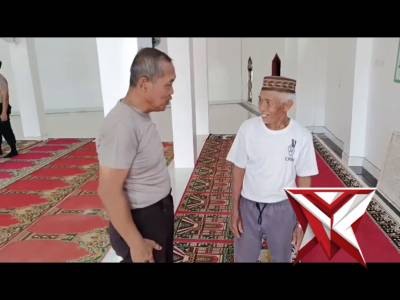 Polsek Pengandonan melakukan Korve Masjid Al-Ikhlas Desa Gunung Liwat Kec.Pengandonan