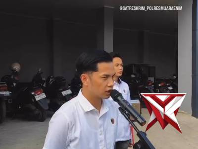 AKP Muhamad Andrian, S.Tr.K., S.I.K., M.Si., Kasat Reskrim Polres Muara Enim, memberikan arahan kepa