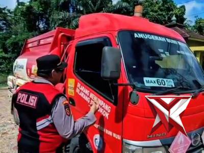 1 Razia truk tangki minyak dan bbm illegal