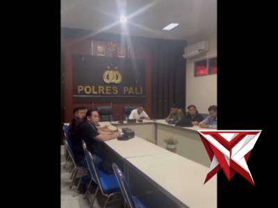 Kegiatan Sat Narkoba Mengikuti Zoom Meeting - PoliceTube