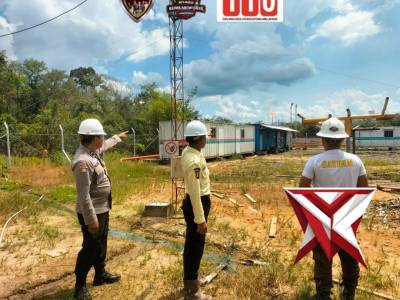 Deteksi dini cegah karhutla.Ground cek titik hotspot dilaksanakan anggota Polres Muara Enim bersama