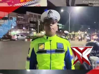 Blue Light Patroli, Polresta Bengkulu Pantau Lalu Lintas Kondusif

restabengkulukota.bengkulu.polri.