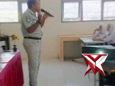 Satlantas Polres Ngawi dan Jasa Raharja melaksanakan kegiatan sosialisasi tertib berlalu lintas