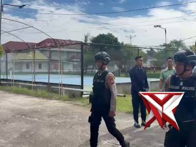 NYAGO OKI AMAN - PoliceTube