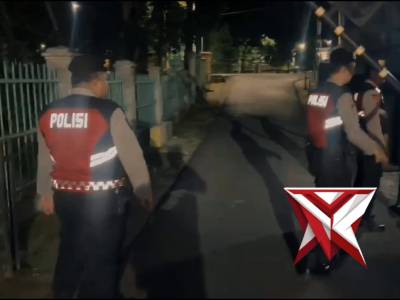 Sat Samapta Polres Muara Enim tidak berhenti bergerak.  
Patroli, sambang, dan strong point terus di