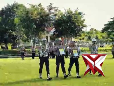 Upacara pemecatan personel bintara polres maluku barat daya - PoliceTube