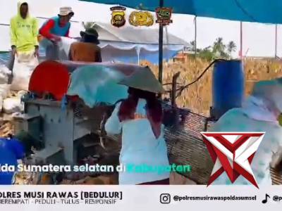 polresmusirawaspoldasumsel PANEN RAYA JAGUNG SERENTAK: Polres Musi Rawas Dukung Swasembada Pangan