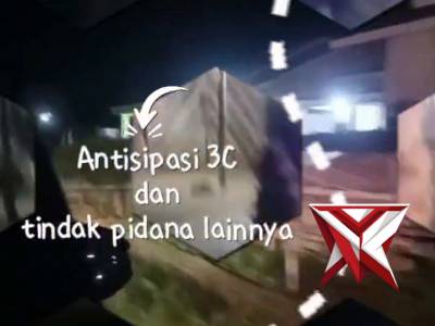 Giat Patroli Malam Personel Polsek BTS Di Kelurahan Bangun Jaya. C6