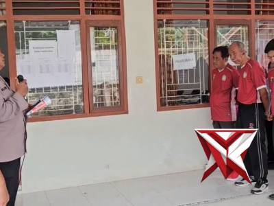 Polsek Paron melaksanakan sosialisasi layanan Call Center 110 di Kantor Korwil Bidang Pendidikan