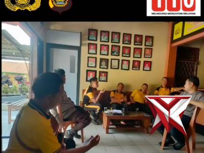 BZ 8. Bincang santai Kapolsek Tanjung Agung bersama para PS. Kanit?
